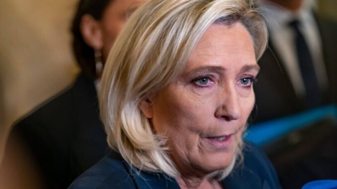 Ucraina, Le Pen “Obiettivo di Macron è davvero la pace?”