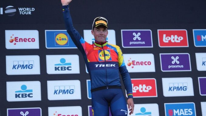 Pedersen vince in volata anche la 3^ tappa al Giro e torna in rosa