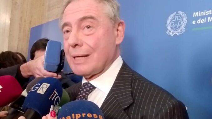 Ex Ilva, Urso “Faremo il possibile per garantire ripresa del sito”