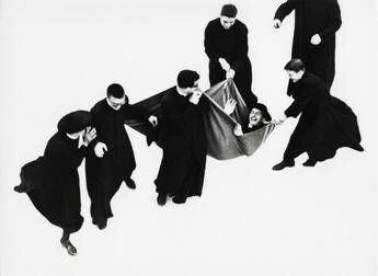 A Milano la poesia si fa immagine con Mario Giacomelli