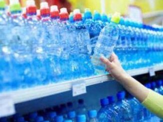 Acqua in bottiglia test boccia 6 marche su 21 livelli eccessivi inquinante Tfa
