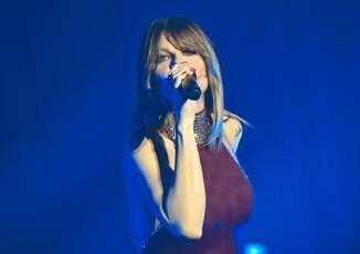 Alessandra Amoroso chi e ospite oggi a Verissimo la cantante e futura mamma