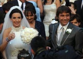 Antonio Conte convinto dalla moglie a restare al Napoli Chi e Elisabetta Muscarello