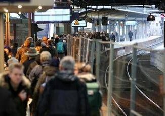 Attacco con coltello alla stazione di Amburgo 39enne sospetta ammette Sono stata io