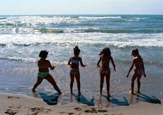 Bandiere verdi 2025 ecco le 158 spiagge a misura di bimbi scelte dai pediatri