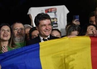 Chi e Nicusor Dan il sindaco diventato presidente della Romania