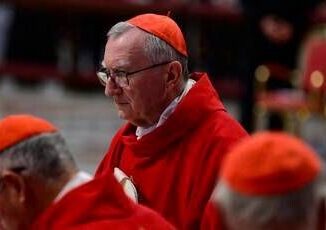 Conclave Parolin piu menzionato sui social con Tagle e Zuppi analisi Vis Factor