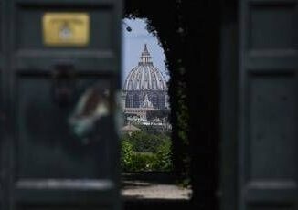 Conclave la fumata e bianca la Chiesa ha un nuovo Papa