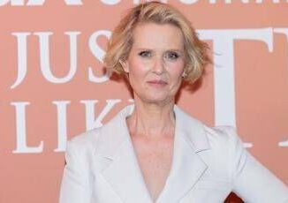 Cynthia Nixon su Trump Possiamo vedere tutte le cose orribili che sta cercando di fare