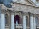 Dal balcone della storia i cardinali che hanno annunciato Habemus Papam