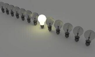 Energia 100 web come cambia la scelta delle tariffe luce