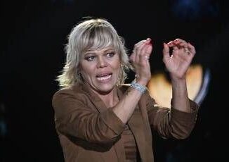 Floriana Secondi chi e ospite oggi a Belve linfanzia difficile il figlio Domiziano e il Grande Fratello