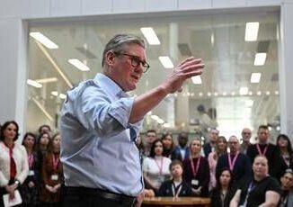 Gb Financial Times ipotesi Russia dietro attacchi a proprieta Starmer