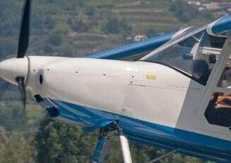 Germania ultraleggero si schianta su una casa due morti
