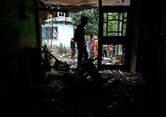 India Pakistan alta tensione nuova ondata di attacchi nella notte