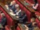 Kefiah e fantasmi in Aula alla Camera Meloni non raccoglie e solo alla fine sbotta con Schlein
