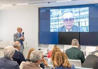 Lavoro al Net Forum di Capri 2025 lAI alla prova dellintelligenza naturale