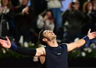 Meraviglia Musetti batte Zverev e vola in semifinale agli Internazionali