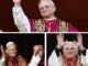 Papa Prevost come Wojtyla e Ratzinger alla loggia con stola mozzetta e rocchetto