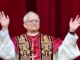 Papa rito di intronizzazione papale storia e simbolismo delle vesti pontificie