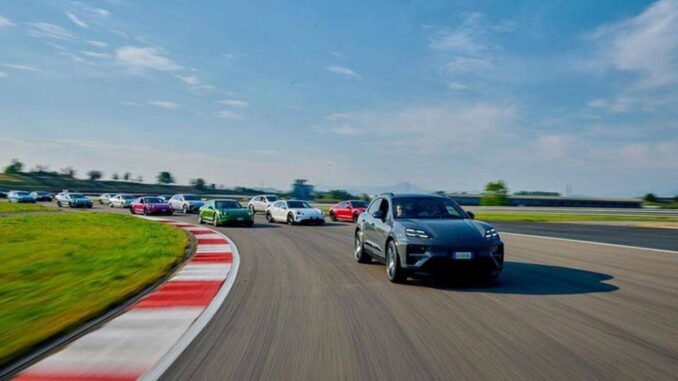 Porsche lancia il Registro Italiano E Motion club elettrico unico al mondo 1