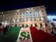 Referendum cittadinanza blitz del comitato promotore logo su facciata Palazzo Chigi Foto