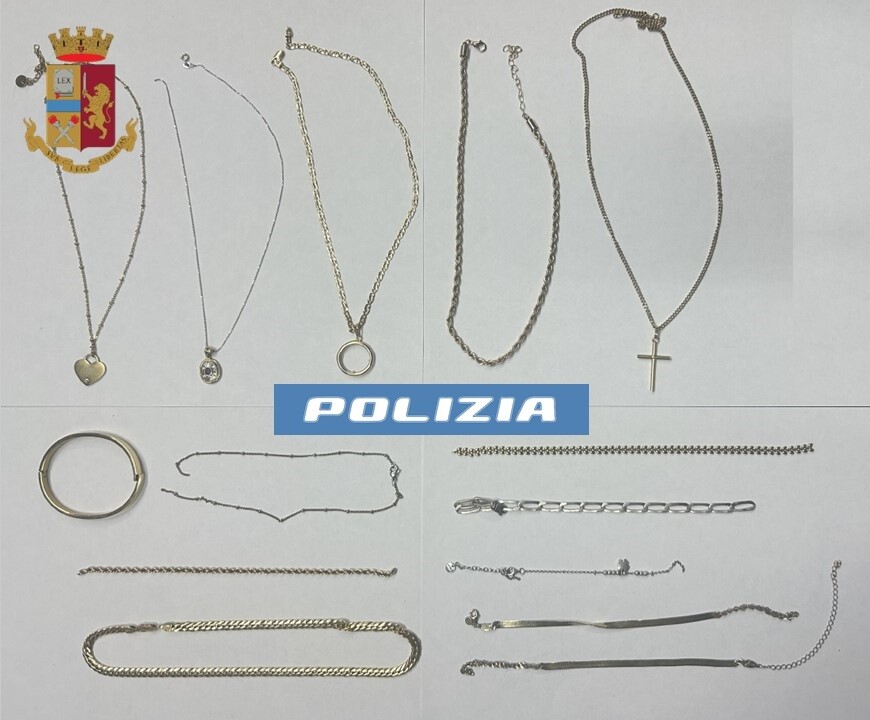 Refurtiva rapinatore seriale donne anziane