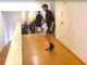 Sinner la pioggia ritarda il match con Cerundolo. E lui gioca a bocce Video