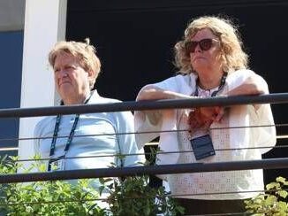 Sinner troppa tensione mamma Siglinde lascia il Centrale e passeggia per il Foro