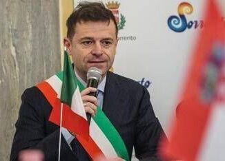 Sorrento arrestato il sindaco accusato di intascare mazzette