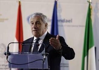 Tajani Impegno del governo per favorire cooperazione con Emirati