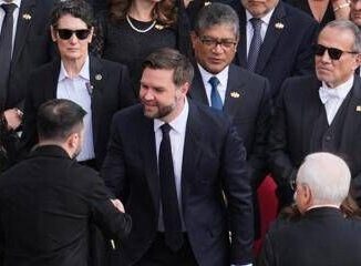 Ucraina Russia Vance incontra Zelensky a Villa Taverna