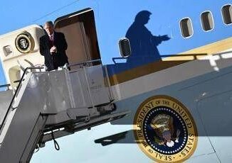 Usa dal tappeto per i Clinton allagnello per i Bush i regali bizzarri per la Casa Bianca