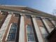 Usa governo pronto ad annullare tutti i contratti federali con Harvard. E lateneo risponde a Trump