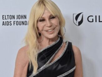 Versace lo sfogo contro il nuovo ristorante Vergognoso trarre profitto dalla nostra tragedia