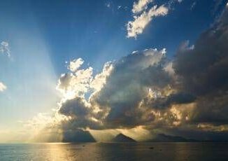 Weekend di caldo e sole poi arrivano forti temporali