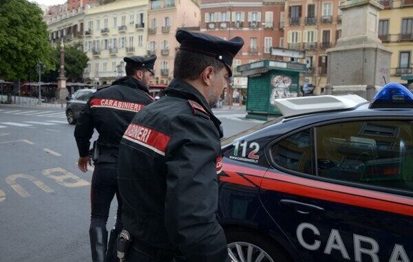 carabinier cagliari piazza yenne ridim Carabinieri a Cagliari in Piazza Yenne
