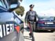 controlli dei carabinieri ad un posto di blocco