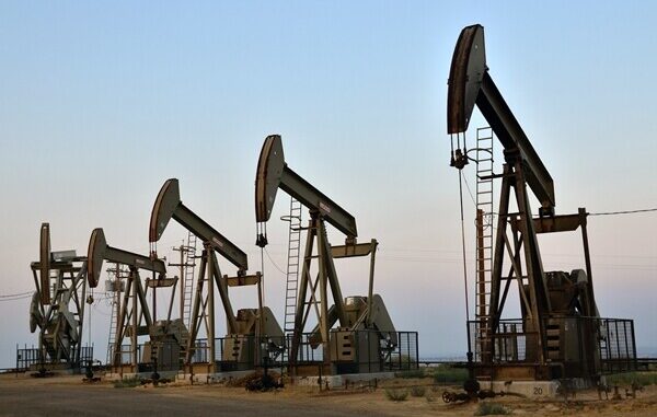petrolio 1 estrazione petrolio immagine relativa all'articolo sugli investimenti di petrolio pubblicato per collaborator pro
