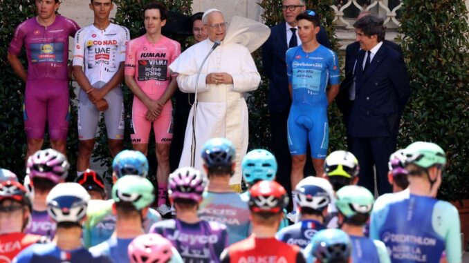 A Roma trionfa Kooij, Simon Yates vince il Giro2025