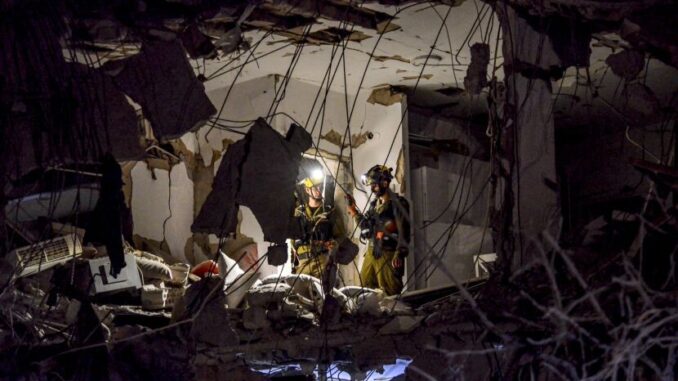 Israele, 8 morti e 300 feriti per attacco iraniano nella notte