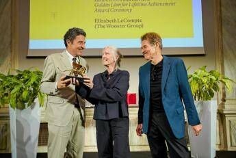 A Elizabeth LeCompte icona dell’avanguardia il Leone d’Oro
