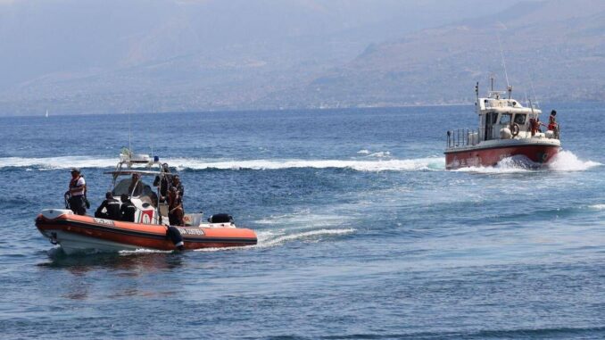 Cagliari, minorenne trovato morto in mare