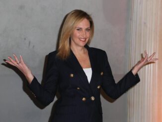Chiara Giallonardo incinta a 46 anni gli insulti social dopo lannuncio