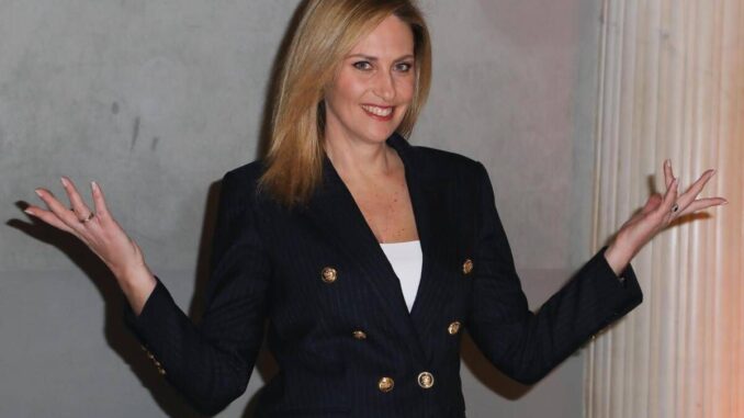 Chiara Giallonardo incinta a 46 anni, gli insulti social dopo l’annuncio