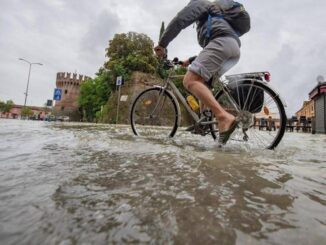 Clima Arera in 2024 oltre 351 eventi meteo estremi erano 60 in 2015