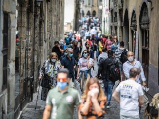 Covid di nuovo mascherine isolamento e vaccini Cosa ha detto lEcdc