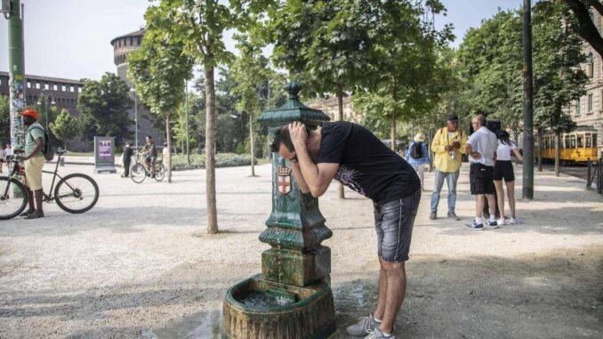Domenica rovente, continua l’allerta caldo: 11 città da bollino rosso