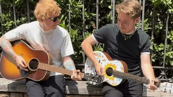 Ed Sheeran e Alfa cantano e suonano insieme, duetto inaspettato a Roma – Video