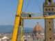 Firenze saluta la maxi gru degli Uffizi